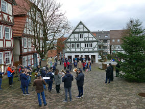 Ökumenische Feier des „Weihnachtsfriedens“ in Naumburg (Foto: Karl-Franz Thiede)